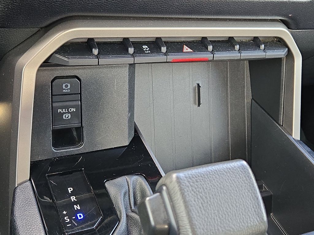 2024 Toyota Tundra SR5, 030122, Photo