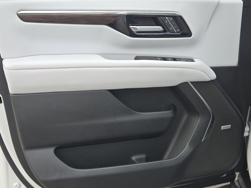 2025 Chevrolet Tahoe Premier, 135494, Photo