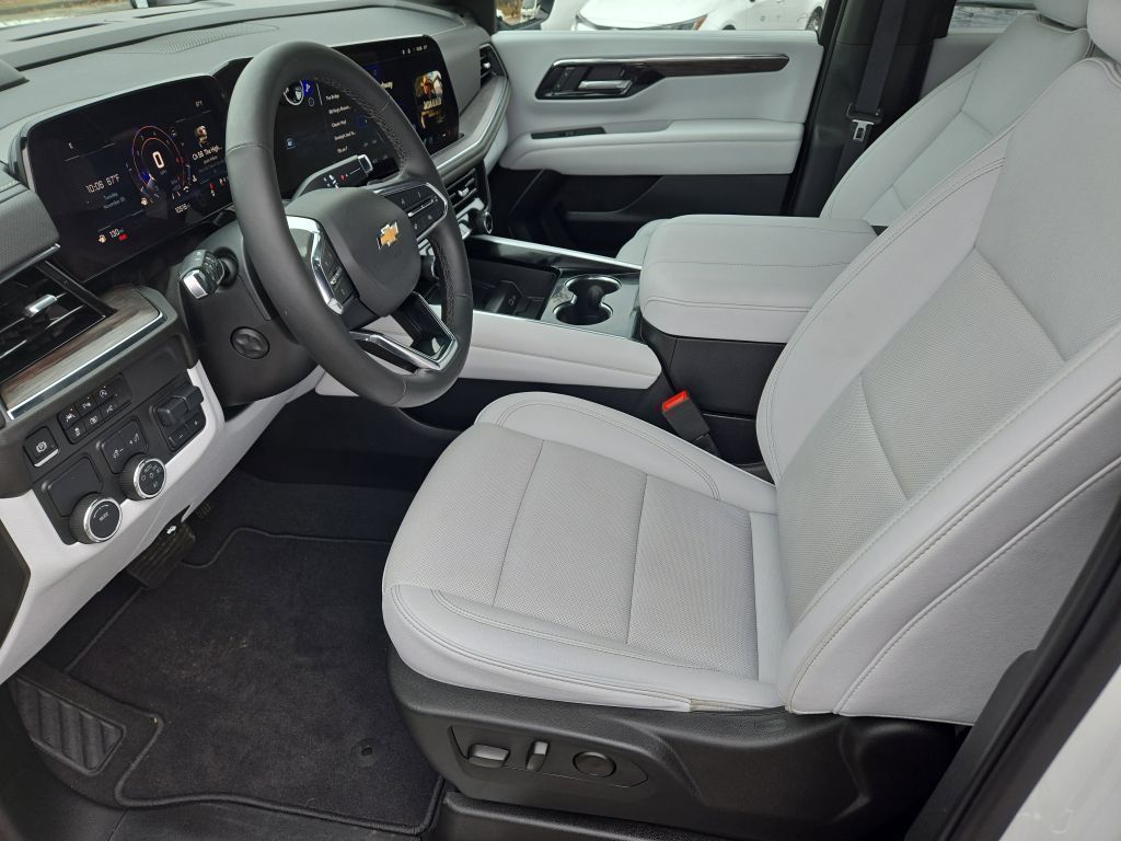 2025 Chevrolet Tahoe Premier, 135494, Photo