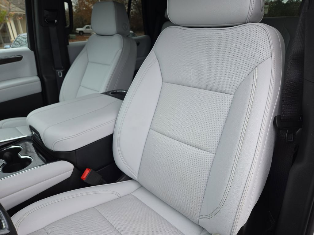 2025 Chevrolet Tahoe Premier, 135494, Photo