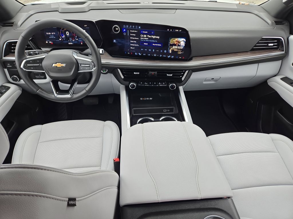 2025 Chevrolet Tahoe Premier, 135494, Photo