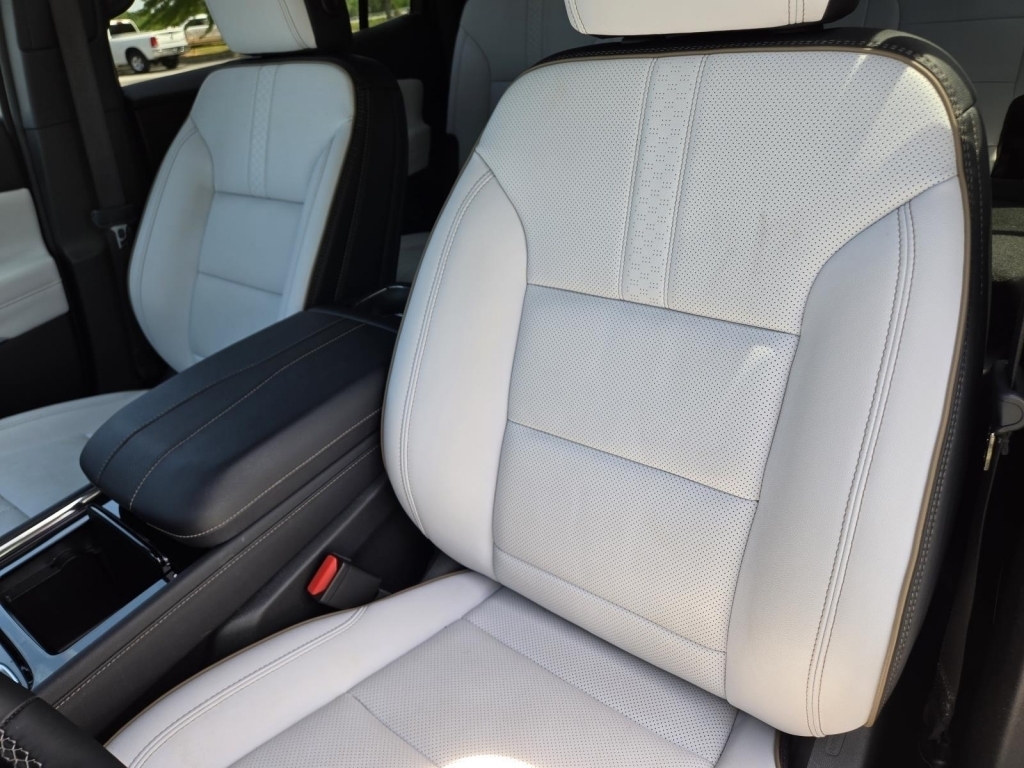 2025 Chevrolet Traverse AWD High Country, 217798, Photo