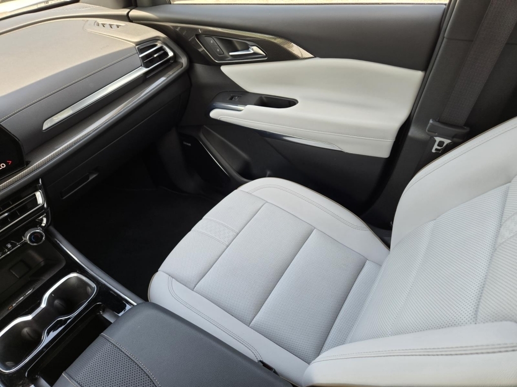 2025 Chevrolet Traverse AWD High Country, 217798, Photo