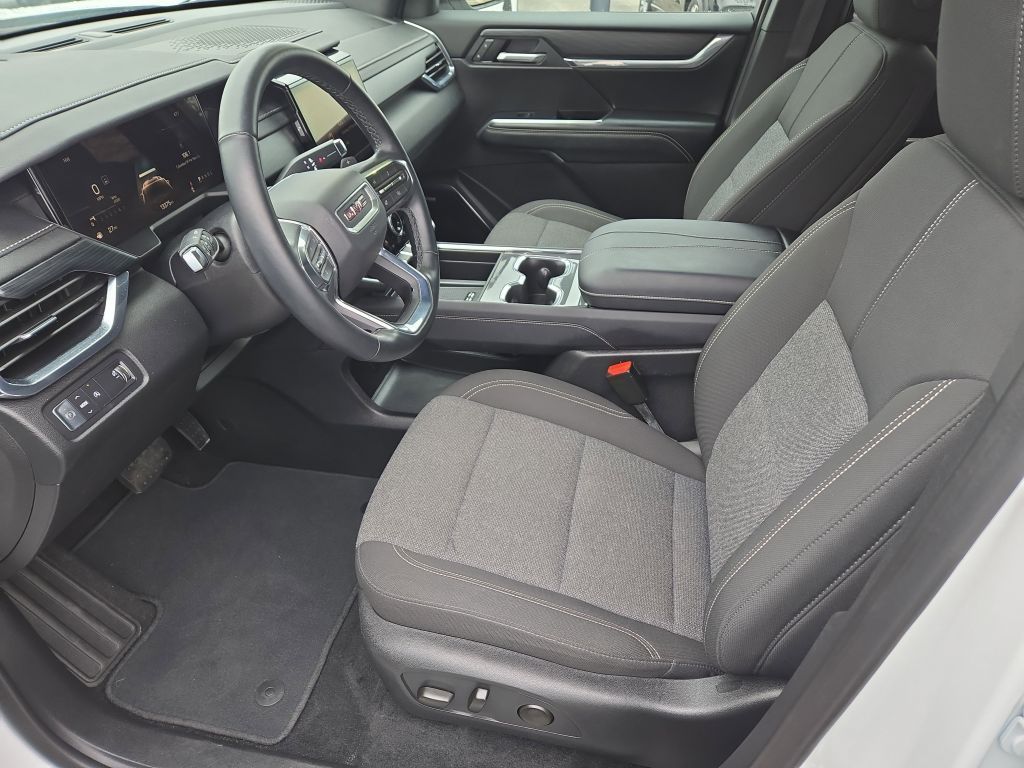 2025 GMC Acadia FWD Elevation, 153495, Photo