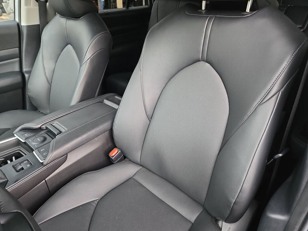 2025 Toyota Grand Highlander XLE, 023491, Photo