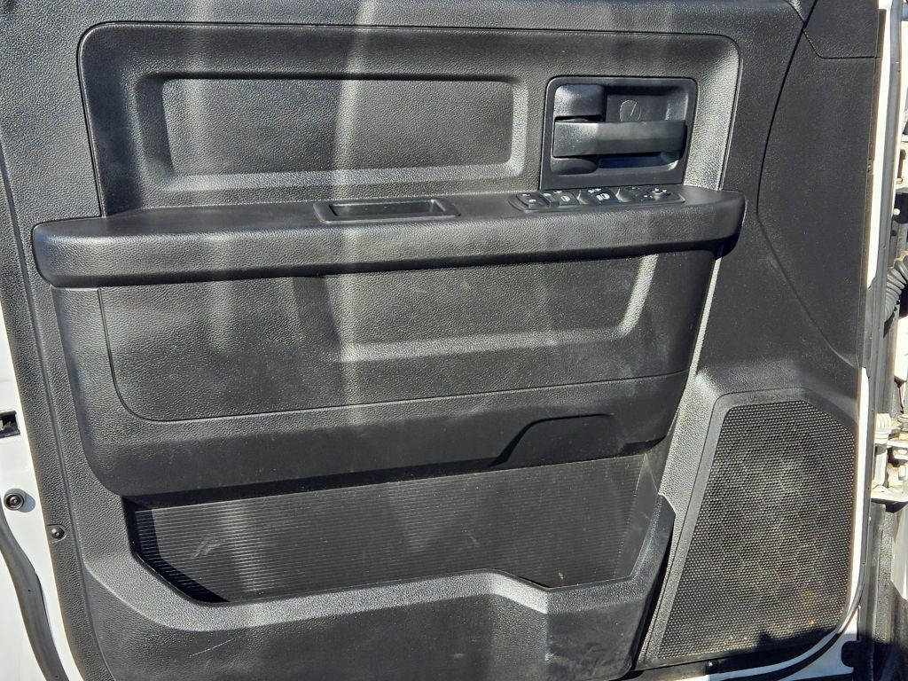    Tradesman, 166051, Photo