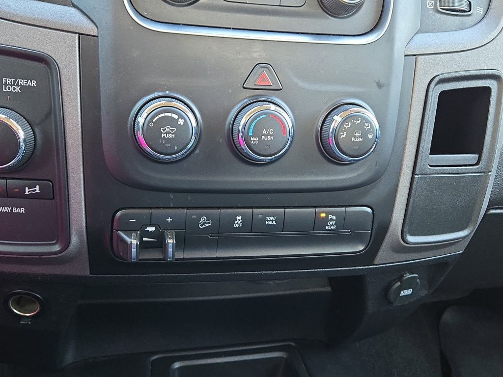    Tradesman, 166051, Photo