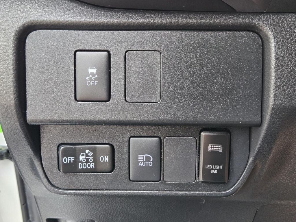 2022 Toyota Tacoma SR5, 015015, Photo