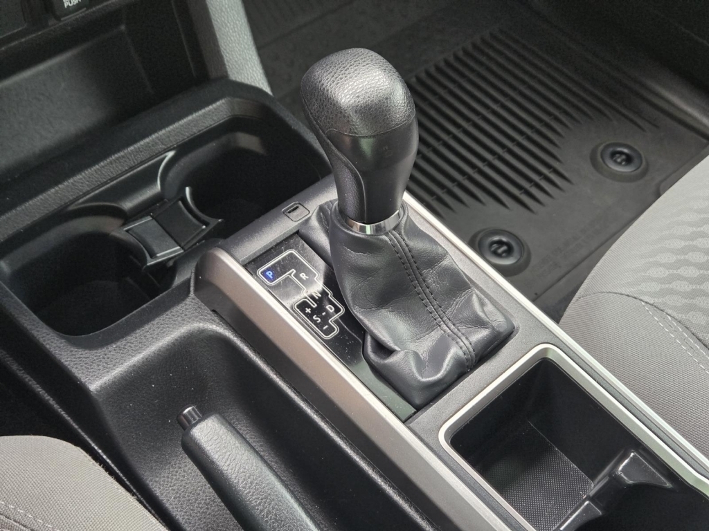 2022 Toyota Tacoma SR5, 015015, Photo