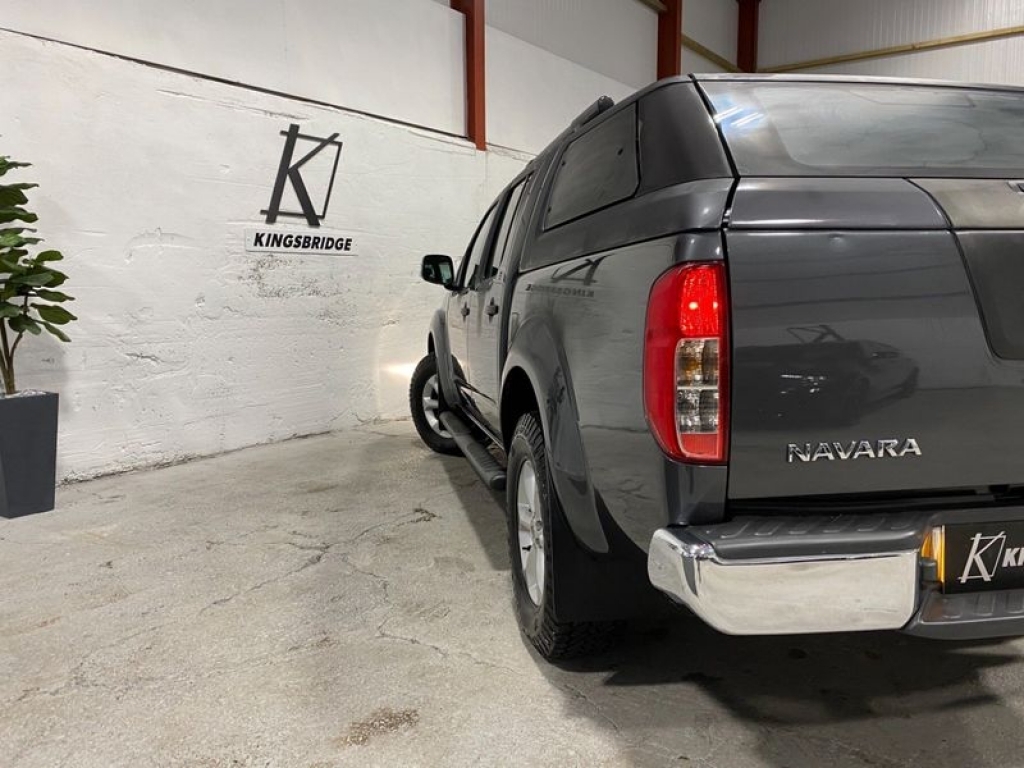 2015 NISSAN Navara Dci Tekna 4x4 Shr Dcb, YX65UEU, Photo