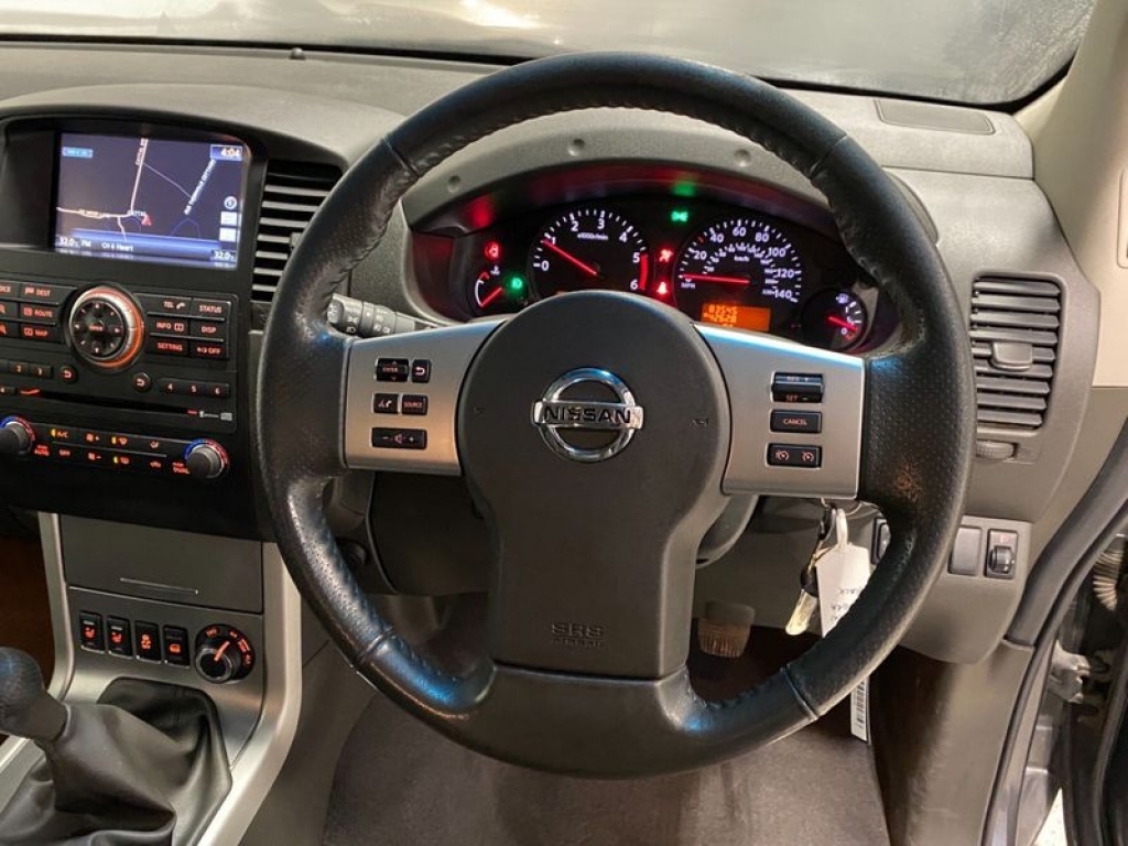 2015 NISSAN Navara Dci Tekna 4x4 Shr Dcb, YX65UEU, Photo