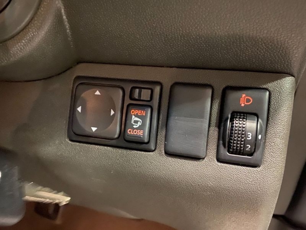 2015 NISSAN Navara Dci Tekna 4x4 Shr Dcb, YX65UEU, Photo