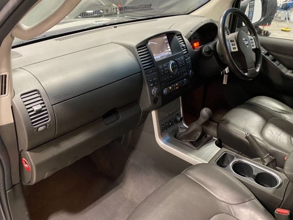 2015 NISSAN Navara Dci Tekna 4x4 Shr Dcb, YX65UEU, Photo