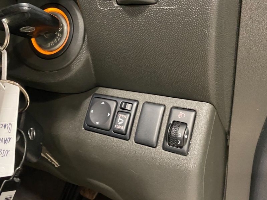 2015 NISSAN Navara Dci Tekna 4x4 Shr Dcb, YX65UEU, Photo