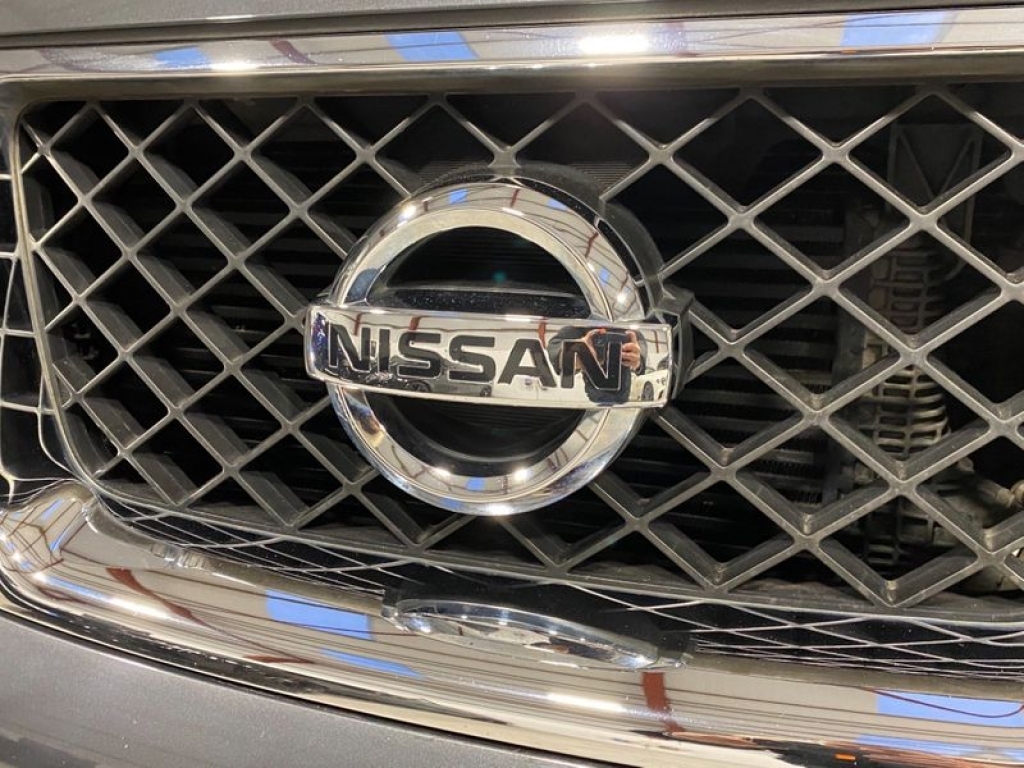 2015 NISSAN Navara Dci Tekna 4x4 Shr Dcb, YX65UEU, Photo