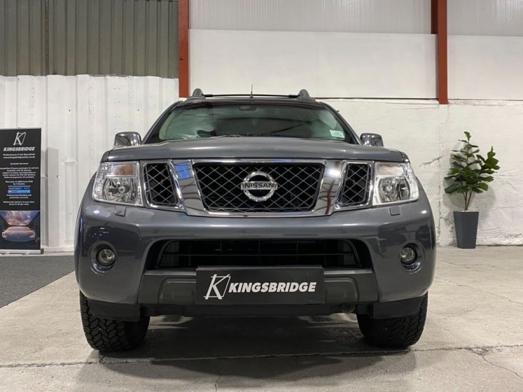 2015 NISSAN Navara Dci Tekna 4x4 Shr Dcb, YX65UEU, Photo
