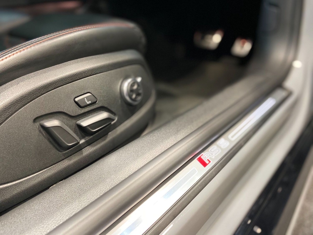 2018 MERCEDES-BENZ GLC-Class Amg Glc 63 4matic Premium, EG65KEL, Photo