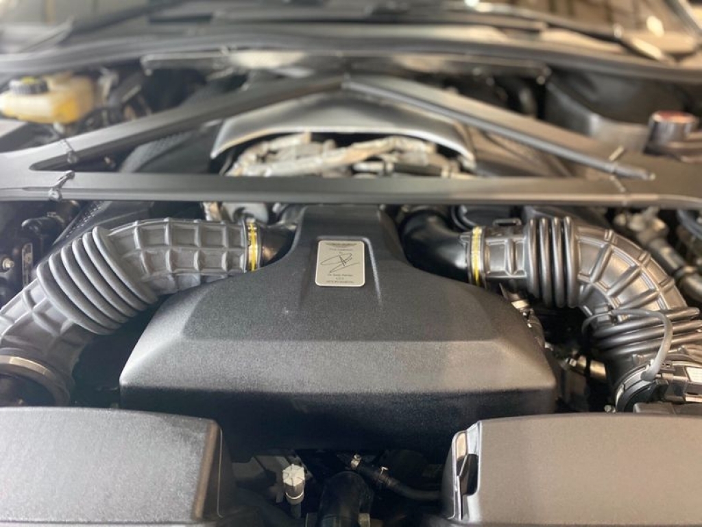 2018 ASTON MARTIN VANTAGE V8, LF68GXC, Photo