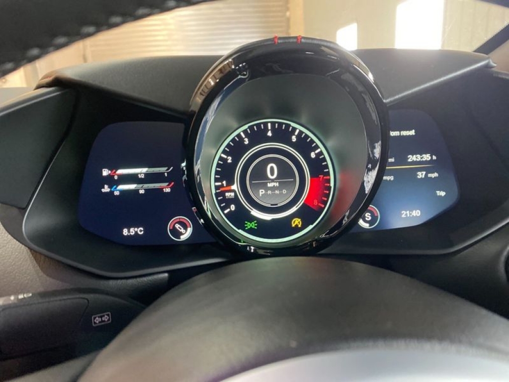 2018 ASTON MARTIN VANTAGE V8, LF68GXC, Photo