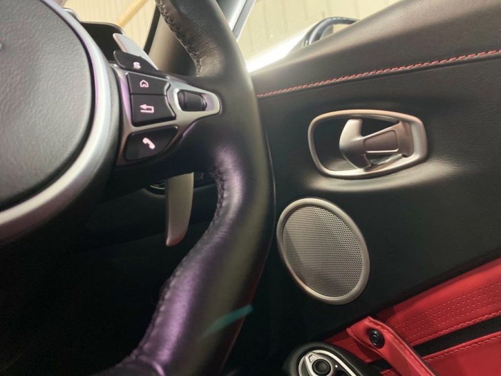 2018 ASTON MARTIN VANTAGE V8, LF68GXC, Photo