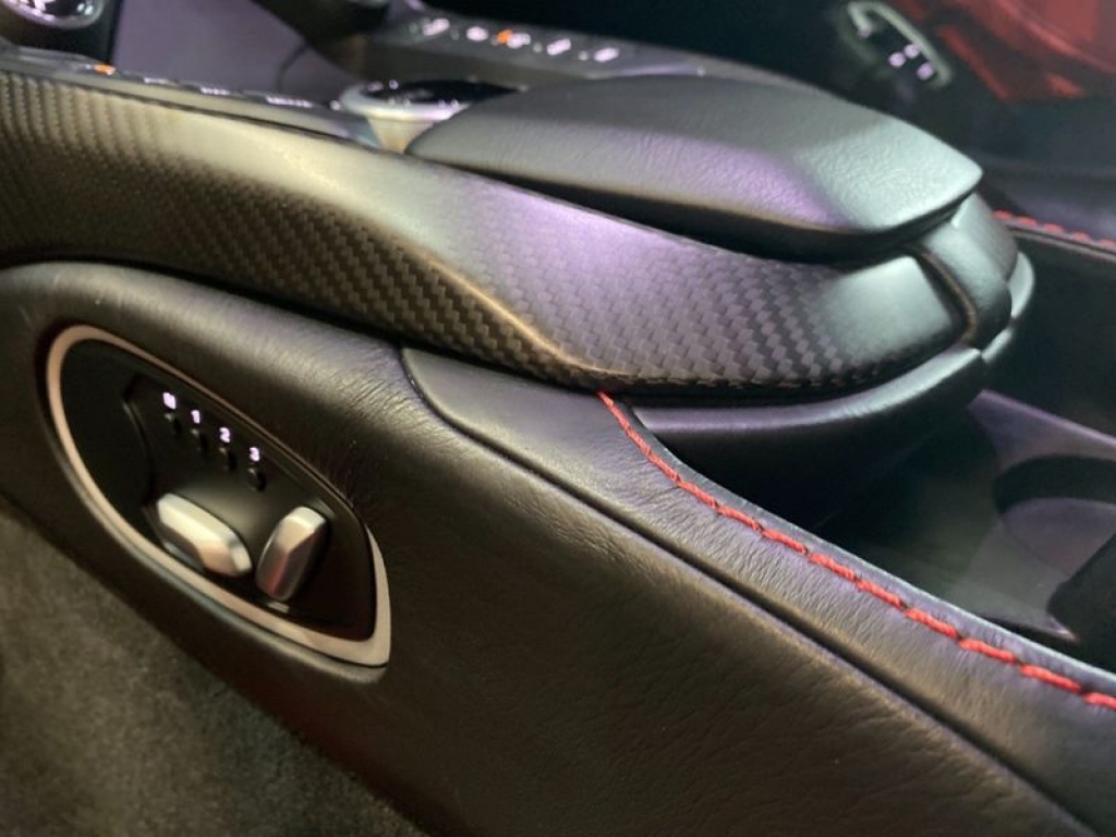 2018 ASTON MARTIN VANTAGE V8, LF68GXC, Photo