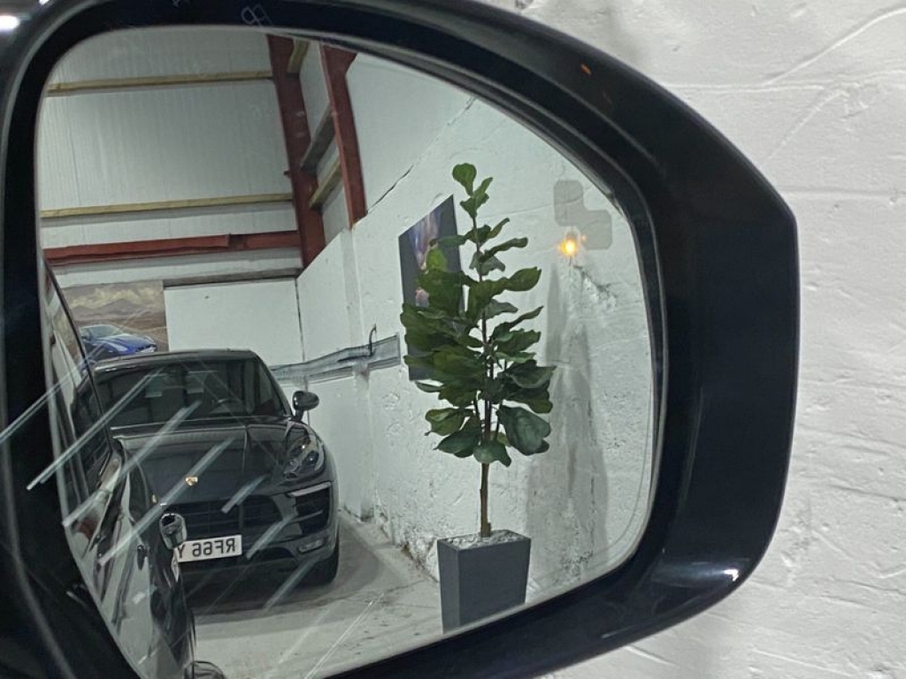 2018 LAND ROVER RANGE ROVER Sdv8 Autobiography, KL18ZKR, Photo