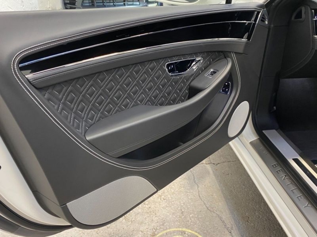 2019 BENTLEY CONTINENTAL GT, NJ19WKS, Photo