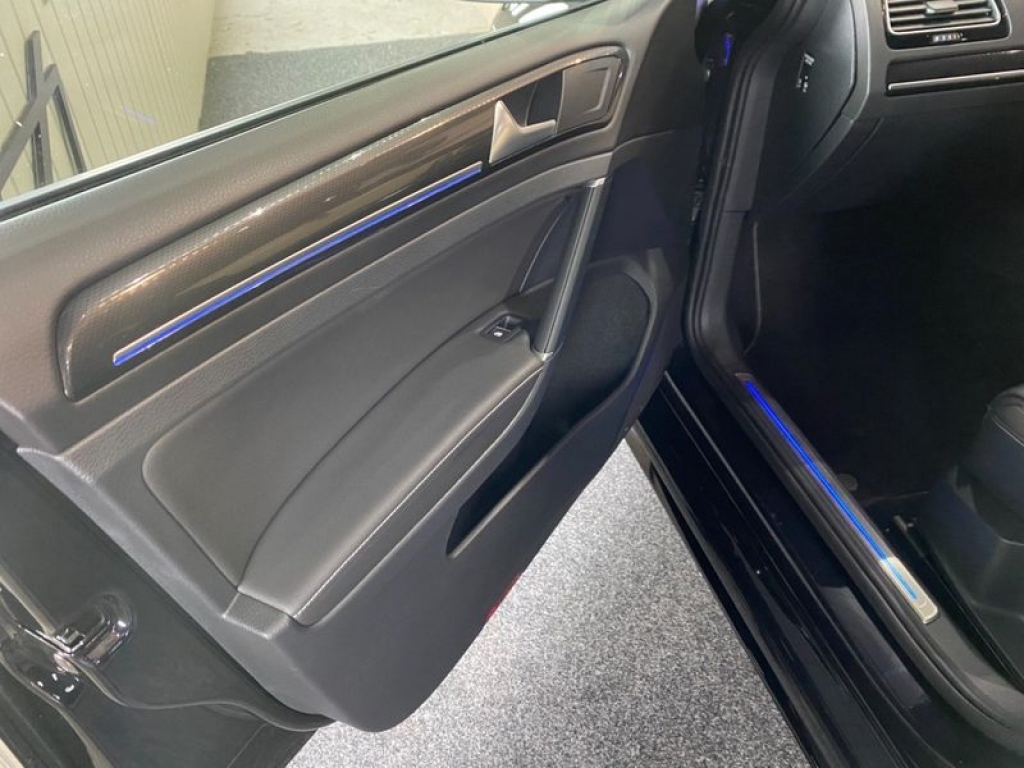 2019 Volkswagen  Golf R DSG 4Motion, Y66JWH, Photo