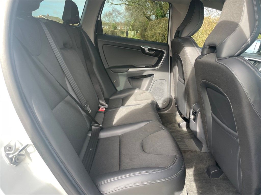 2015 Volvo Xc60 D4 Se, 6840160-31607, Photo