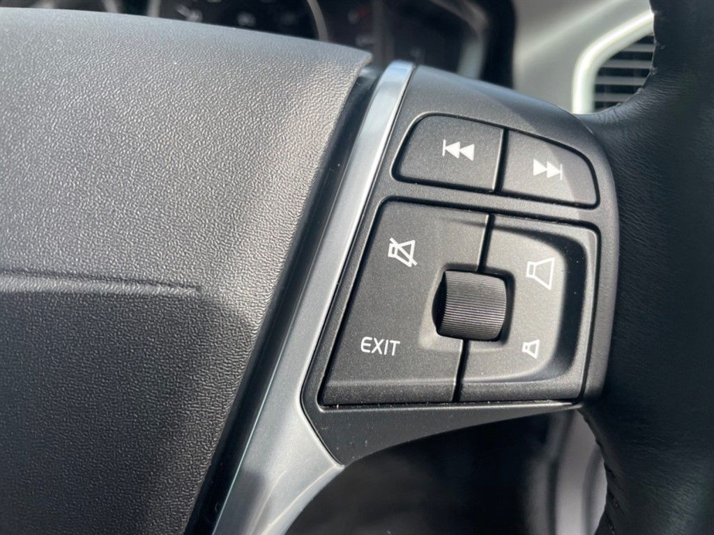 2015 Volvo Xc60 D4 Se, 6840160-31607, Photo