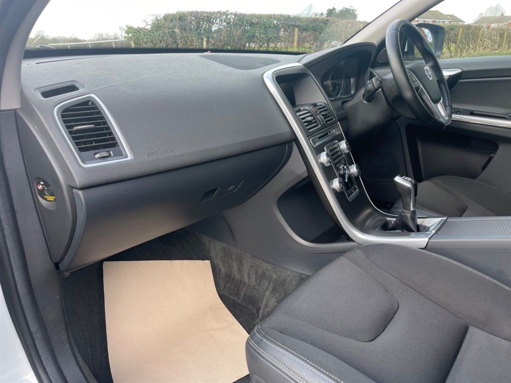 2015 Volvo Xc60 D4 Se, 6840160-31607, Photo