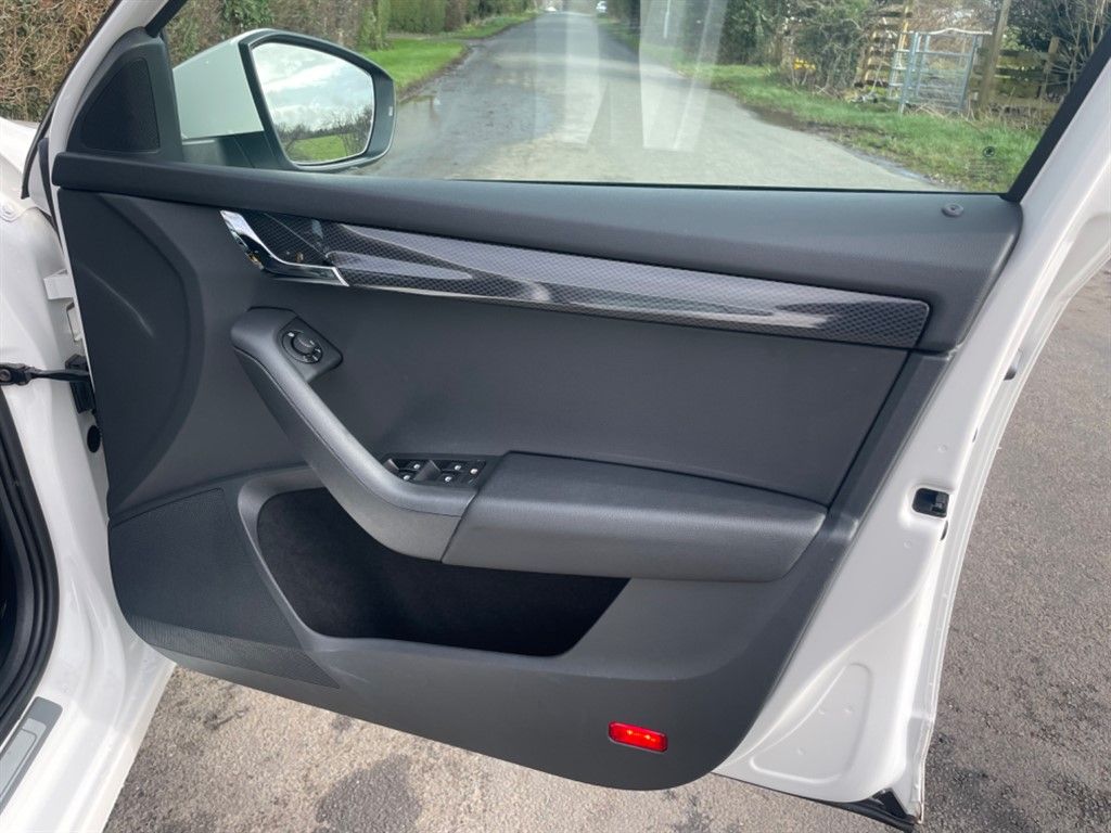 2017 Skoda Octavia Vrs Tsi, 6840125-31607, Photo