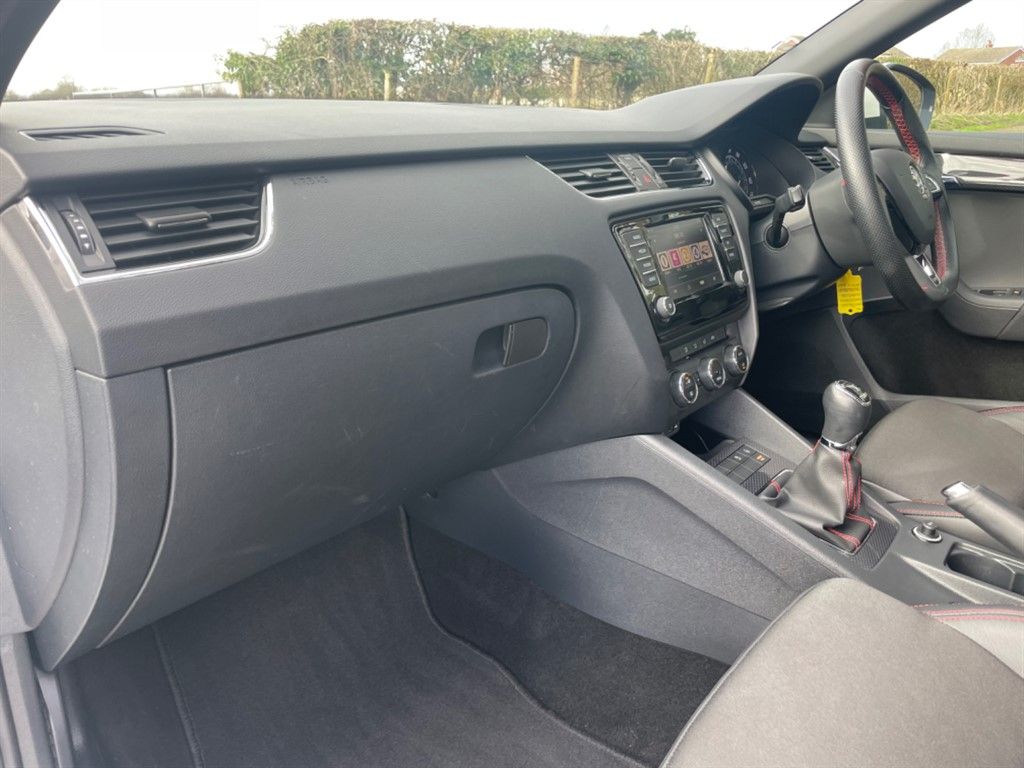 2017 Skoda Octavia Vrs Tsi, 6840125-31607, Photo