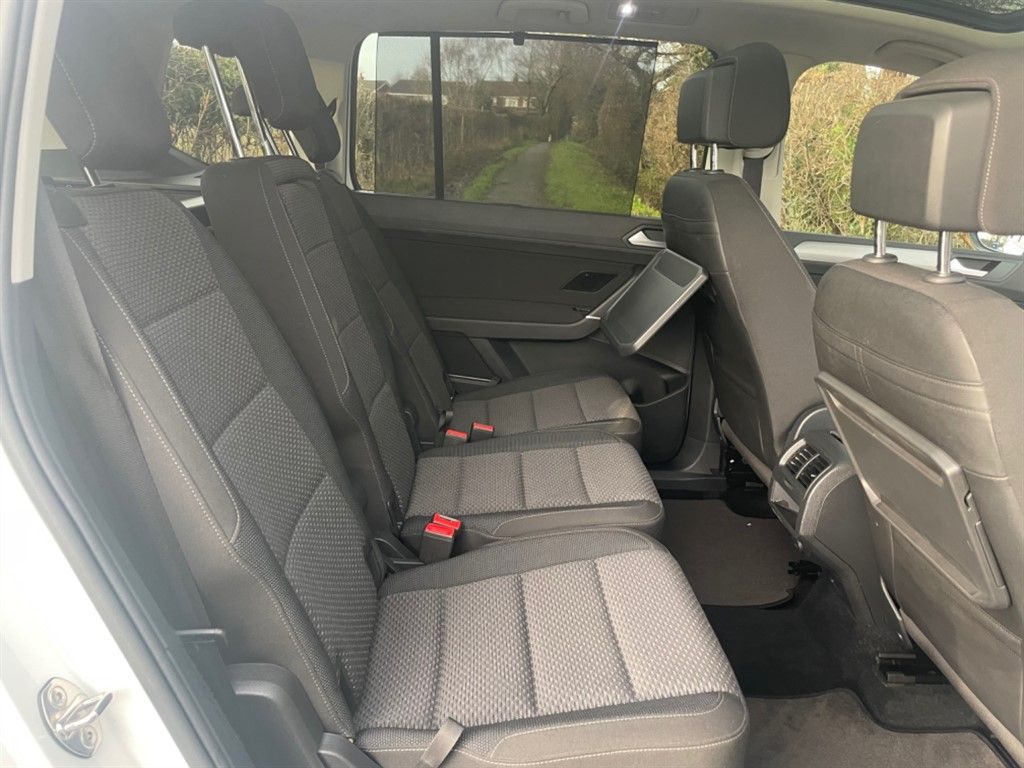 2017 Volkswagen Touran Se Family Tdi Bluemotion Technology, 6815113-31607, Photo