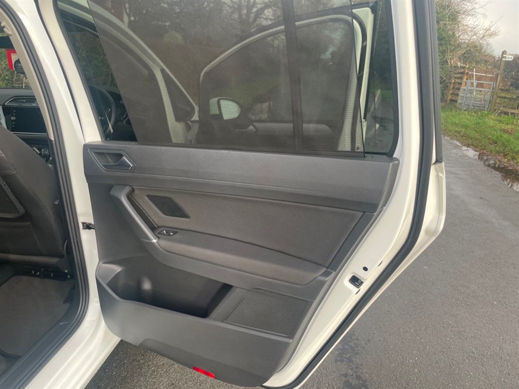 2017 Volkswagen Touran Se Family Tdi Bluemotion Technology, 6815113-31607, Photo