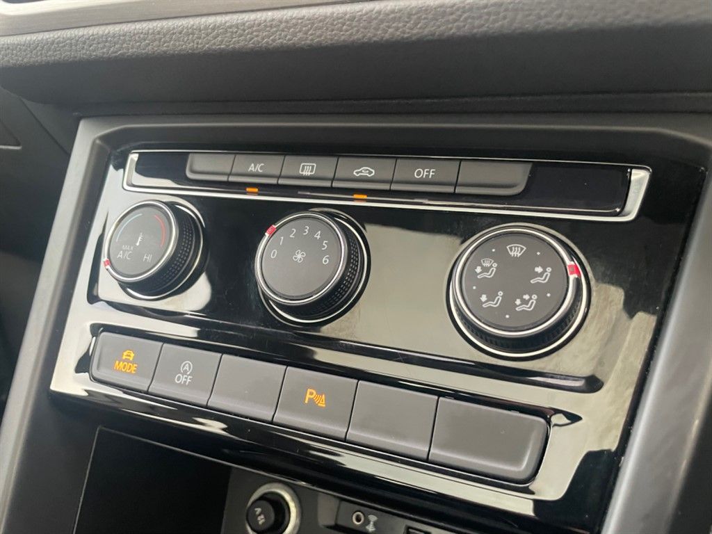 2017 Volkswagen Touran Se Family Tdi Bluemotion Technology, 6815113-31607, Photo