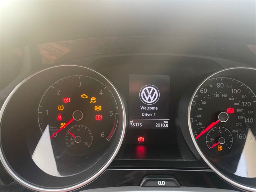 2017 Volkswagen Touran Se Family Tdi Bluemotion Technology, 6815113-31607, Photo