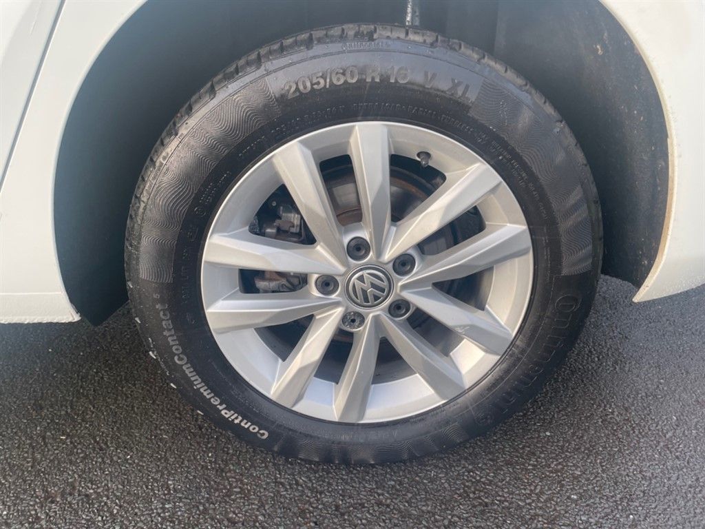 2017 Volkswagen Touran Se Family Tdi Bluemotion Technology, 6815113-31607, Photo