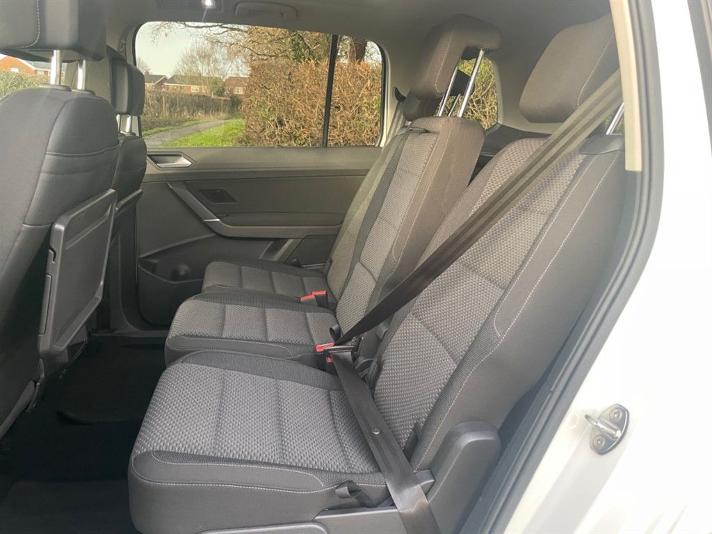 2017 Volkswagen Touran Se Family Tdi Bluemotion Technology, 6815113-31607, Photo