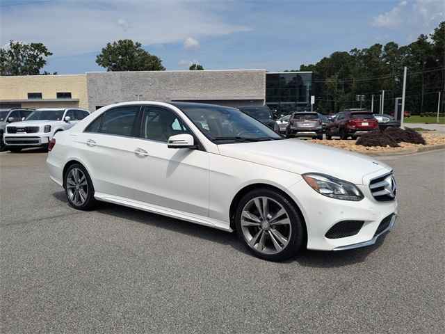 2016 Ford Focus 4-door Sedan SE, K10130B, Photo 1