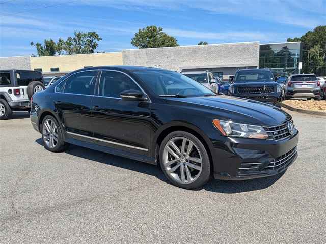 2016 Ford Focus 4-door Sedan SE, K10130B, Photo 1
