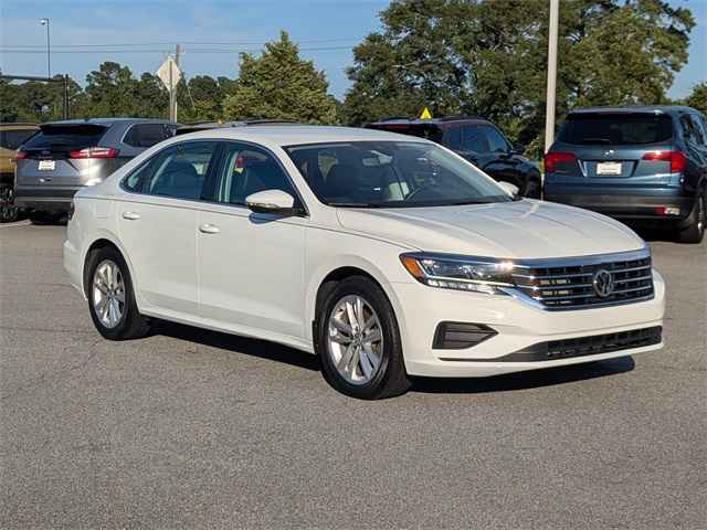 2016 Volkswagen Passat 4-door Sedan 1.8T Auto R-Line, P4434, Photo 1