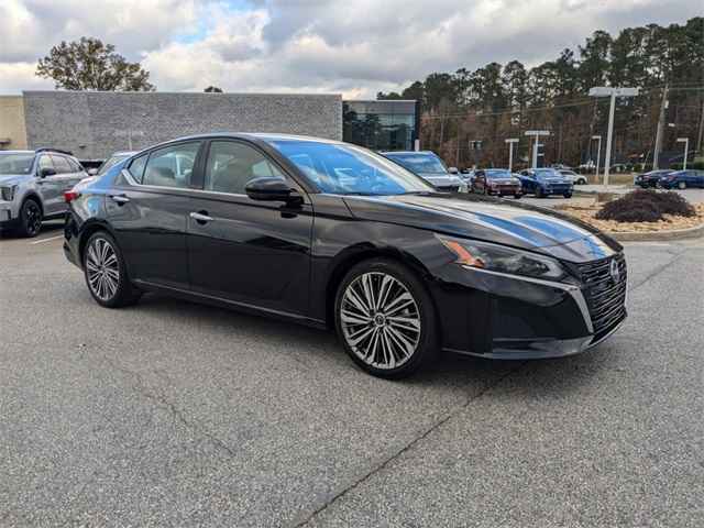 2022 Nissan Altima 2.5 SV Sedan, P4202, Photo 1