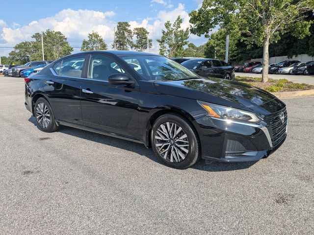 2024 Nissan Altima 2.5 SV Sedan, P4747, Photo 1
