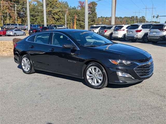 2020 Toyota Camry SE Auto, K10056B, Photo 1