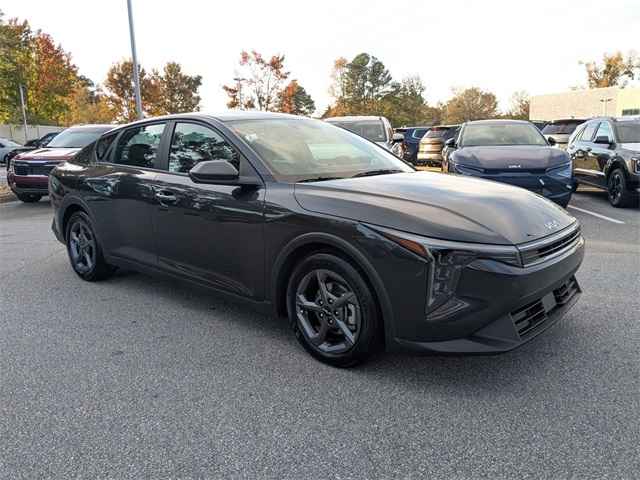 2022 Chevrolet Silverado 1500 4WD Crew Cab 147" Custom Trail Boss, P4492, Photo 1