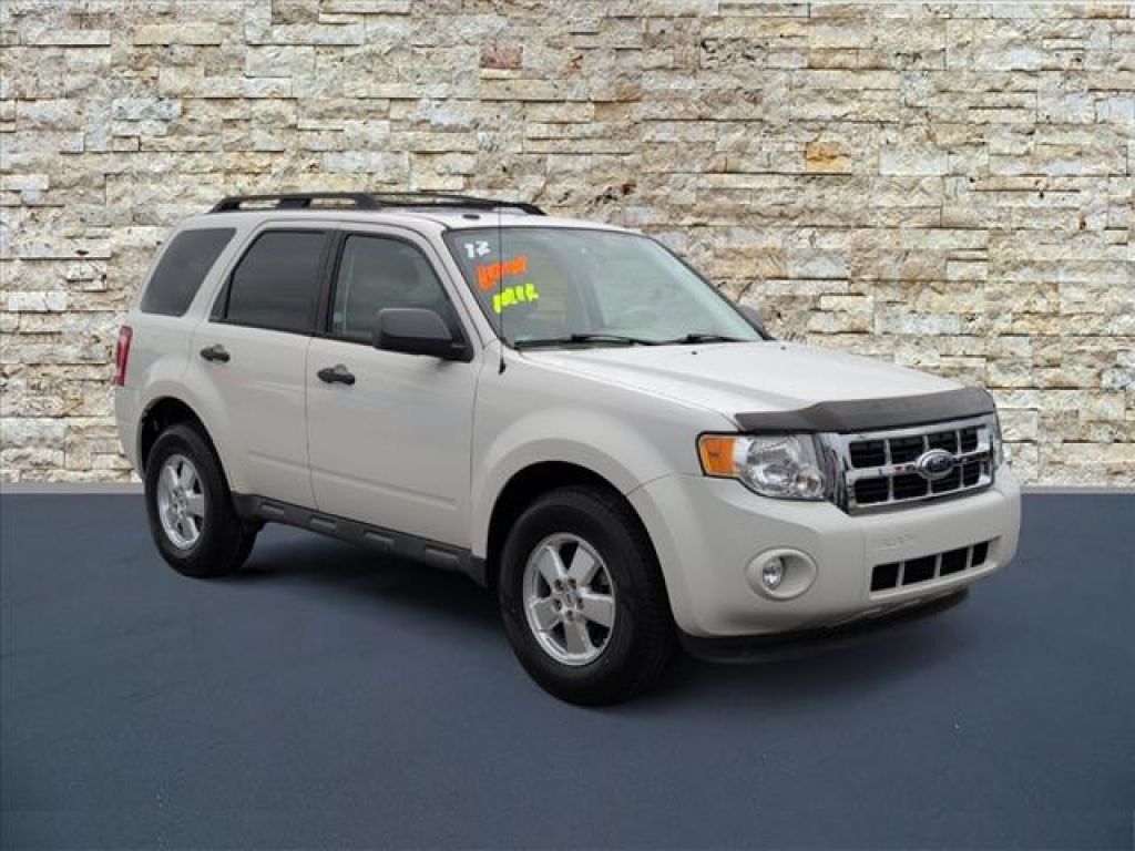 2014 GMC Yukon XL 1500 2WD 4-door SLT, T237715, Photo 1
