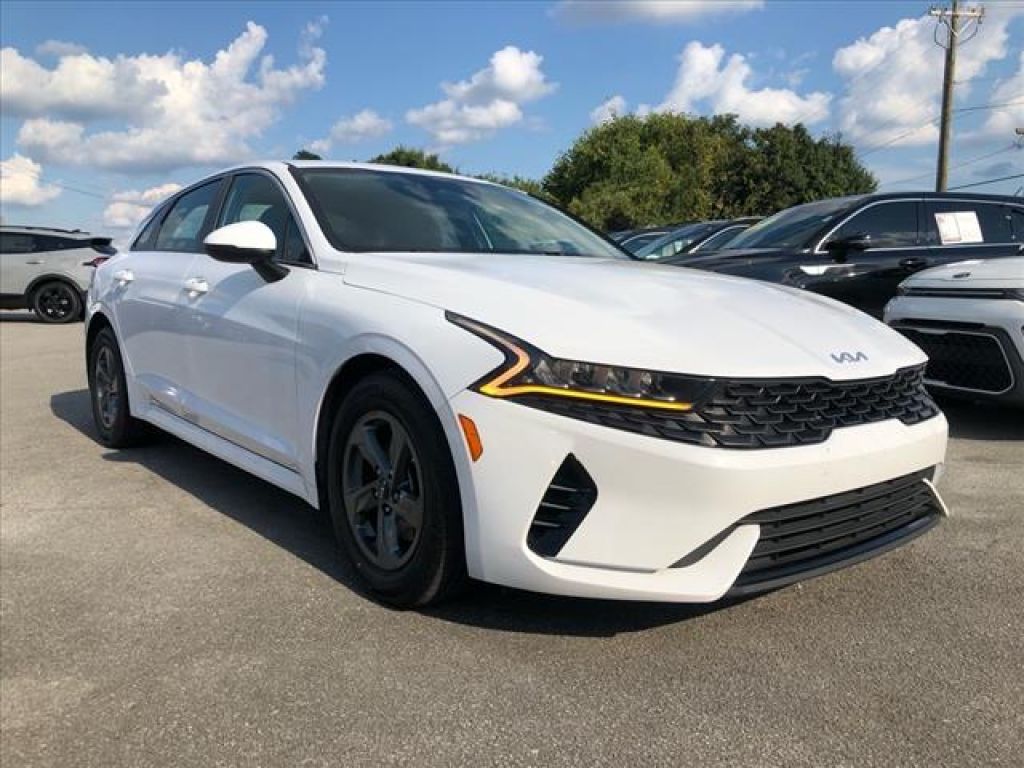 2015 Kia Optima 4-door Sedan LX, T515888, Photo 1