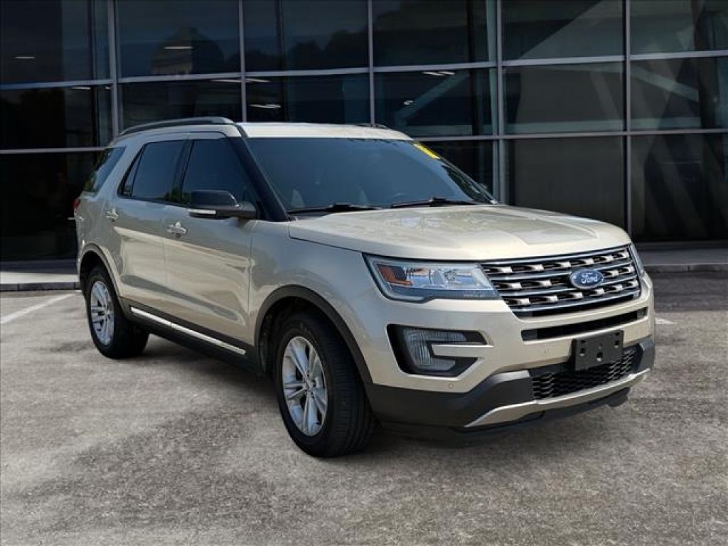 2018 Ford Escape SE FWD, TC26510, Photo 1