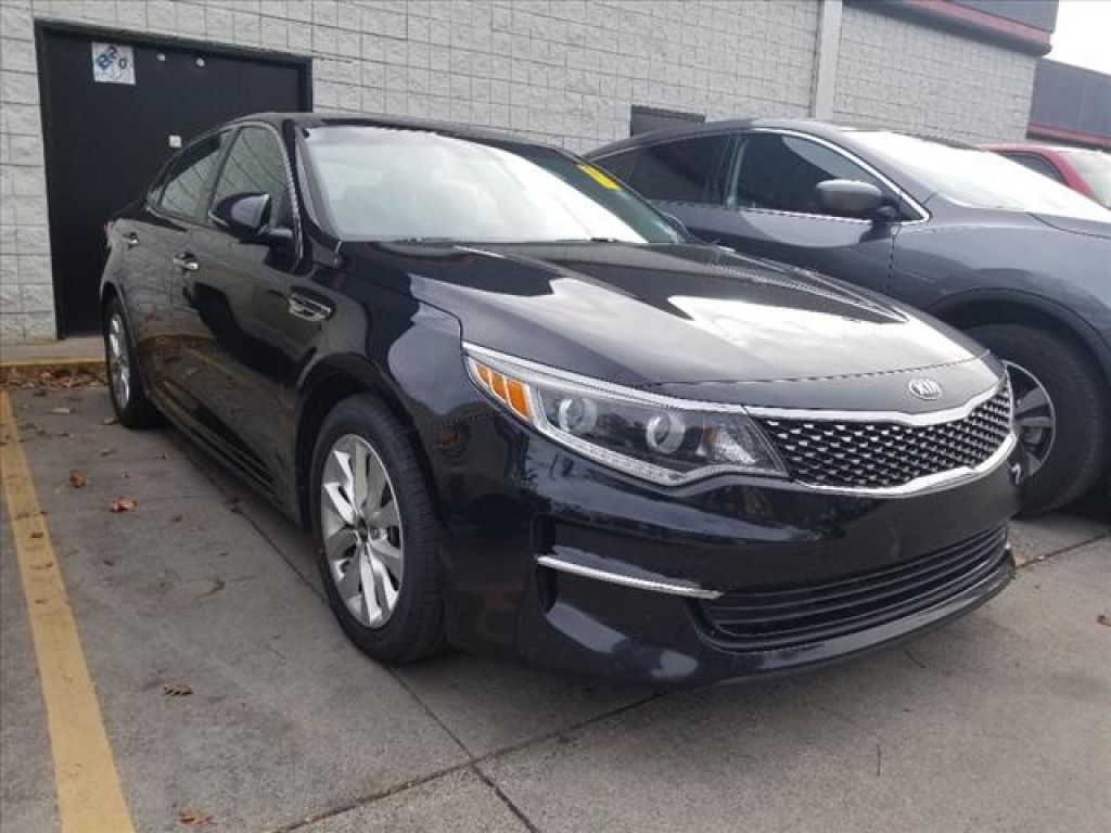 2009 Kia Optima 4-door Sedan I4 Auto LX, T294488, Photo 1